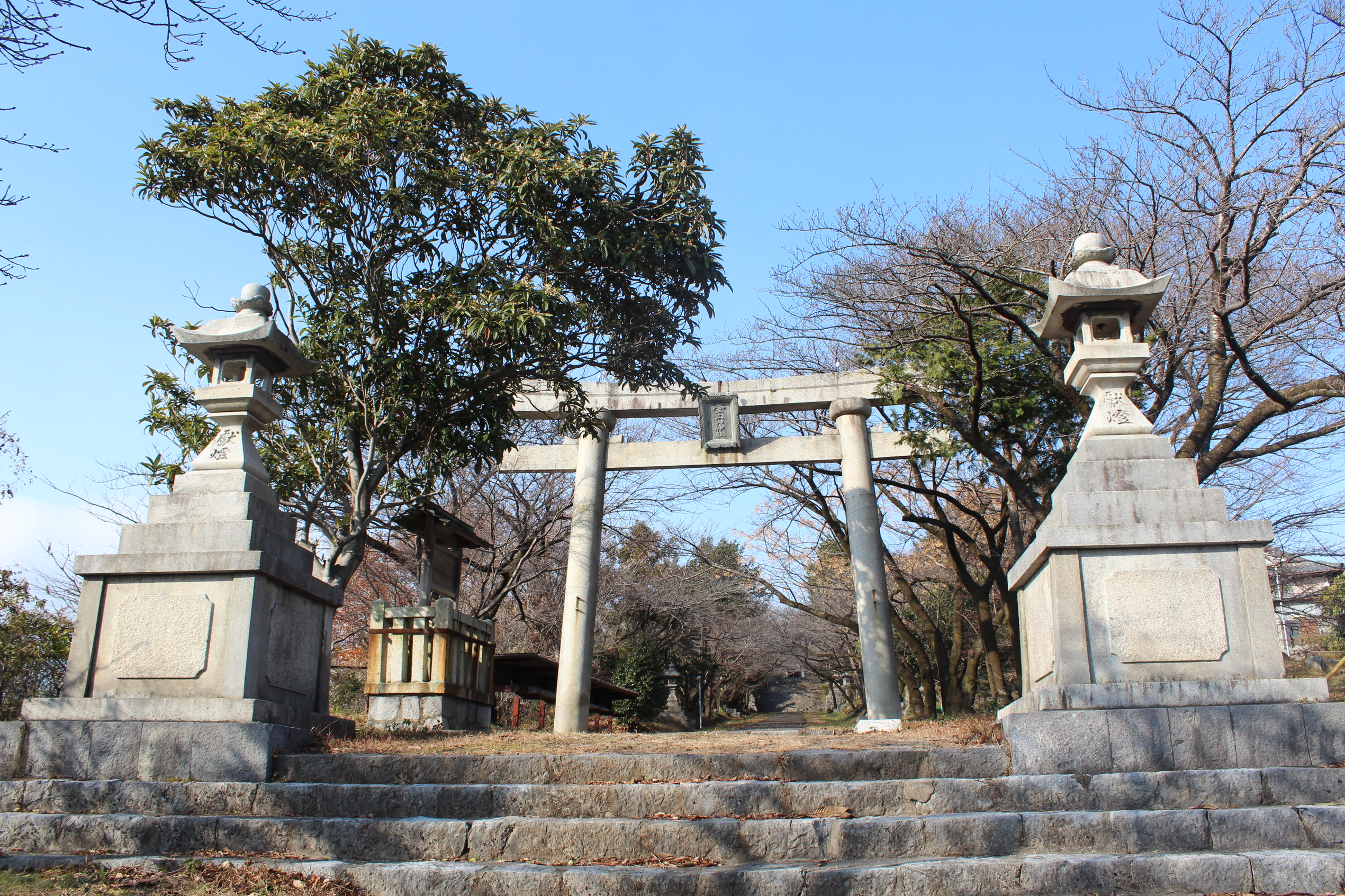 金生山神社　Dahua製カメラ設置による盗難抑制