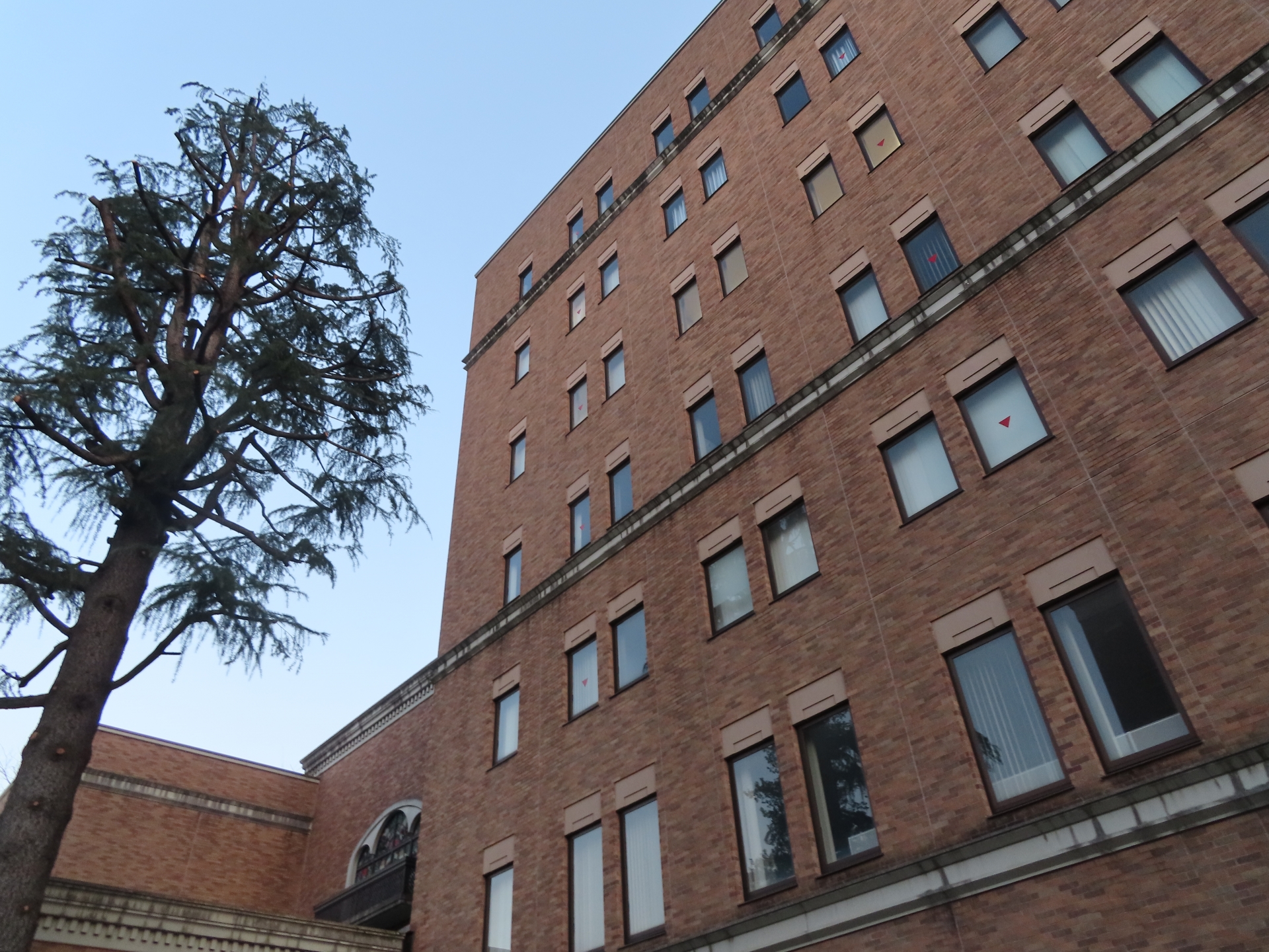 大学教室内ワイヤレスマイクシステムの改善