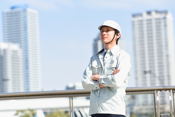 物流拠点は集約型と分散型どちらを選ぶべき？　それぞれの特徴や向いている企業を比較して解説